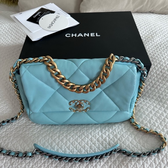 Chanel lambskin quilted medium 19 - Picture 6 of 10